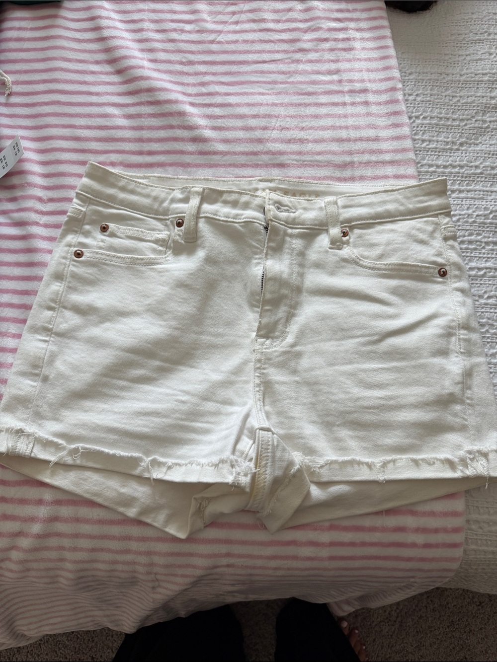 American Eagle Outfitters White Frayed Hem Denim Shorts